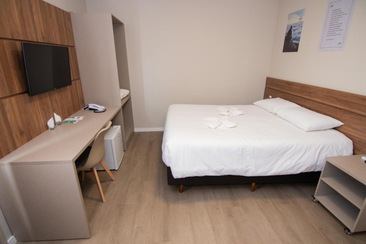 Quarto Duplo