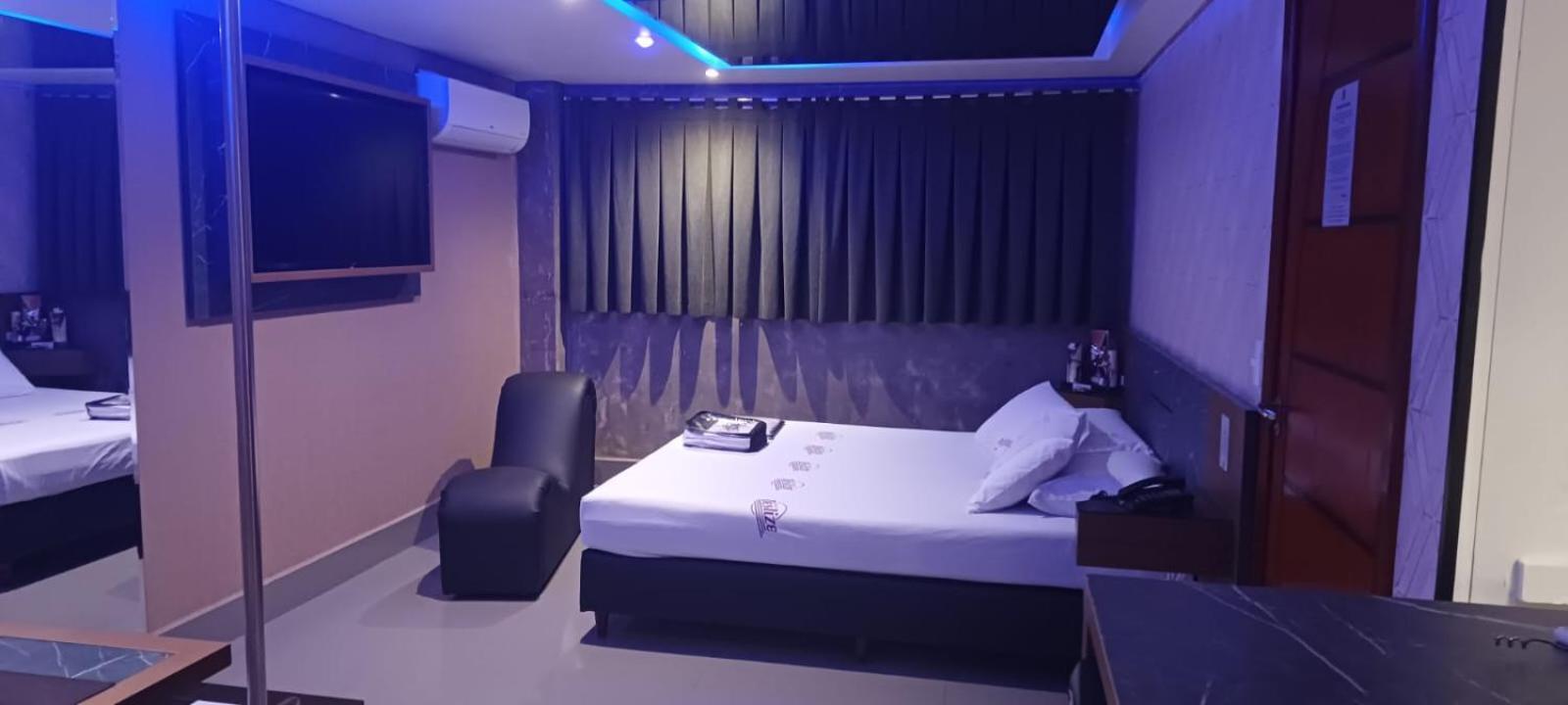 Deluxe Suite with Spa Bath
