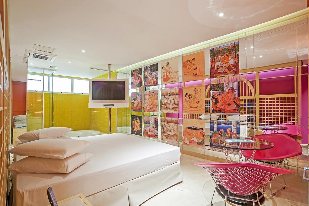 Quarto Duplo