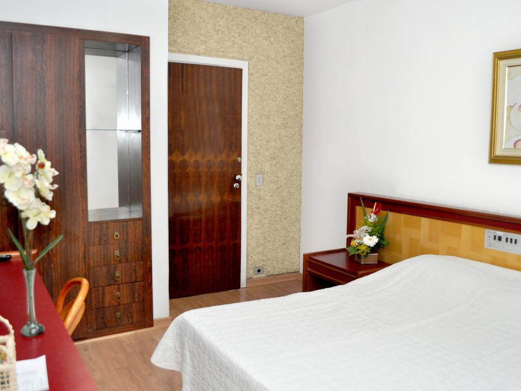 Quarto Duplo Standard