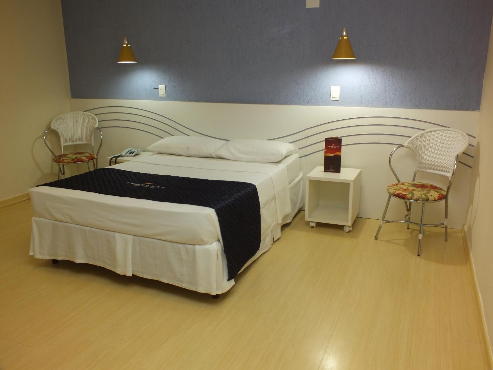 Economy Suite