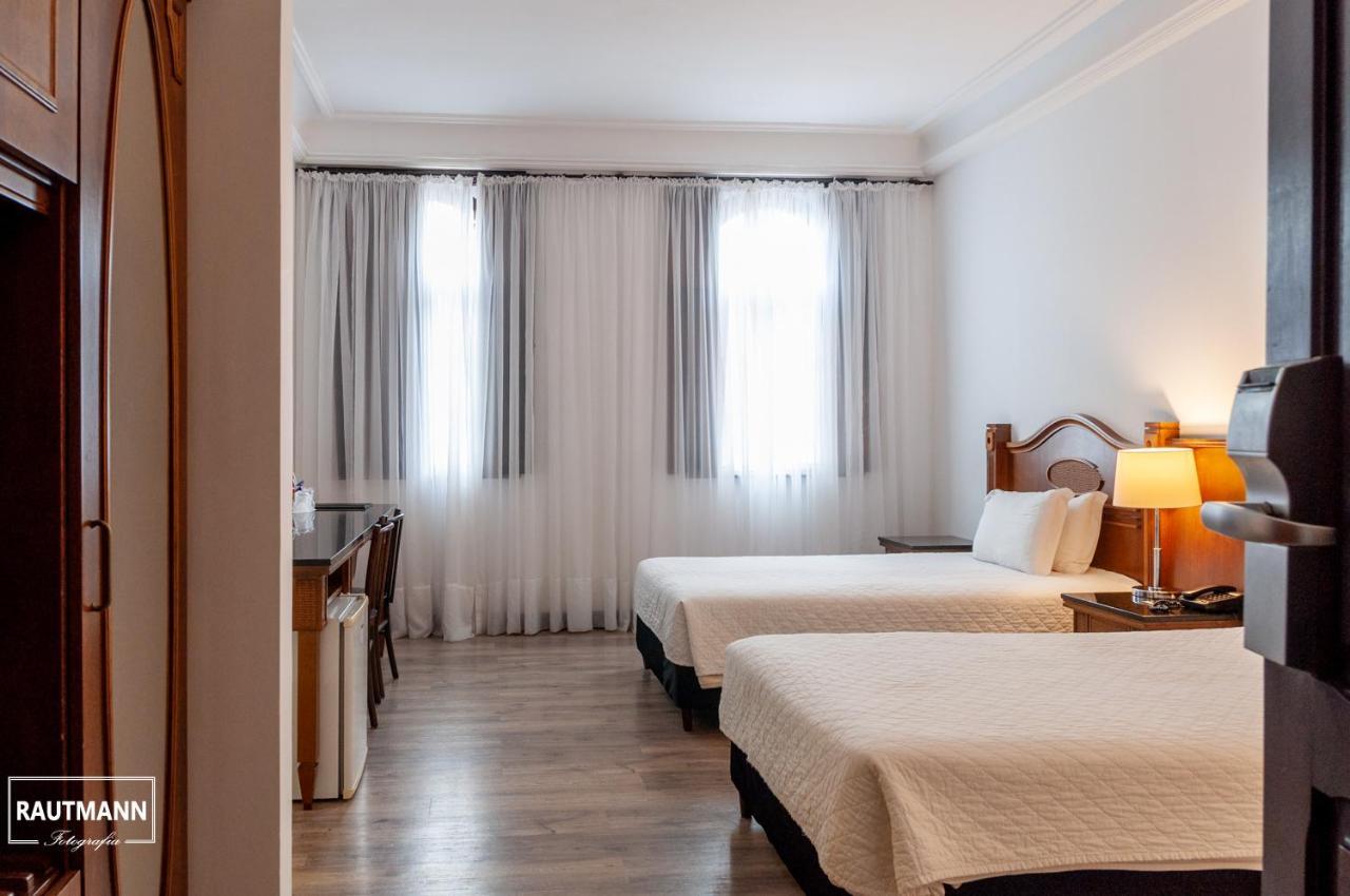 Luxury Twin Room
