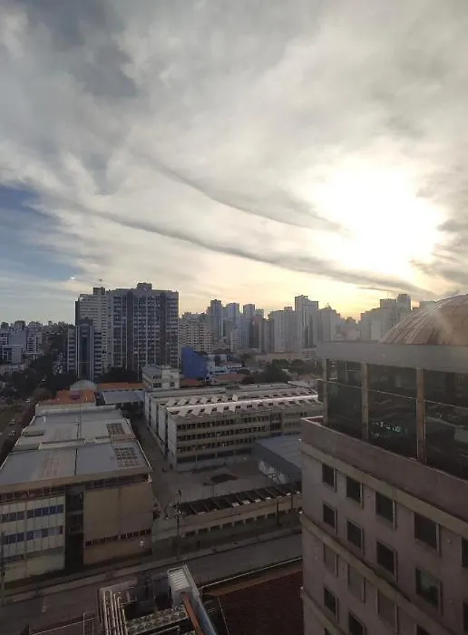 Apartamento Em Curitiba - Acomode-Se-1