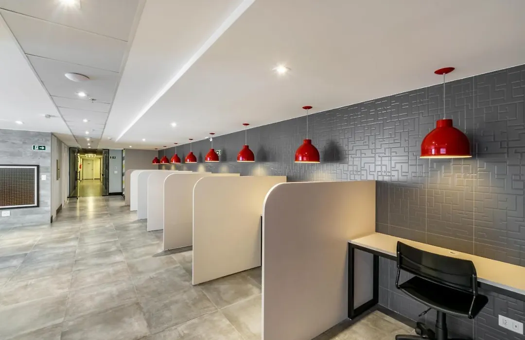 Studio Moscow - Central - Ayn007-1
