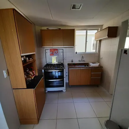 Quarto Com Cama De Casal Ao Lado Da Opera De Arame-3