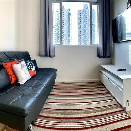 Apartamento Bigorrilho: Moderno, Amplo e Vista Privilegiada-2
