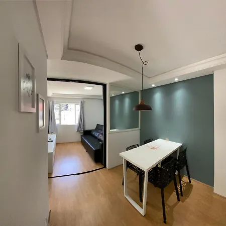 101- Lindo Apartamento Amplo e decorado, 2 quartos, sala, cozinha completa, mobiliario moderno, lavanderia , Excelente localização no bairro Bigorrilho-3