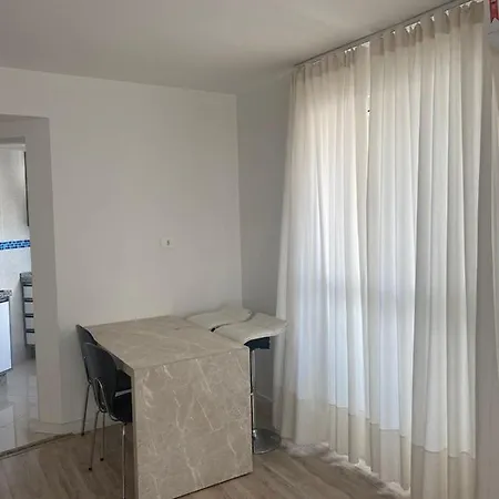 Flat Com Vista Da Cidade-2