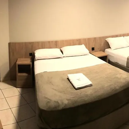 Ipê Hotel Curitiba - Av das Torres-3